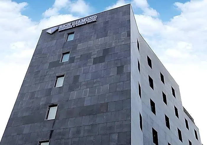 Hotel Suyu Rich Diamond 4*