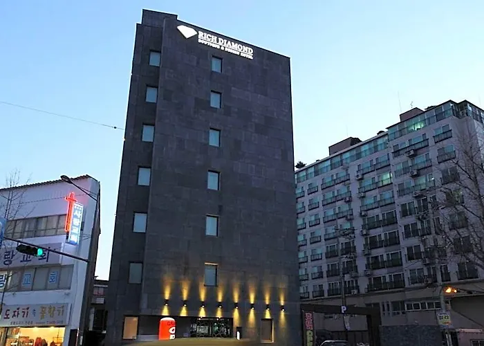 Suyu Rich Diamond Hotel 4*